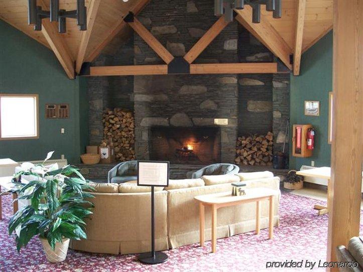 The Lodge At Lincoln Station Интерьер фото