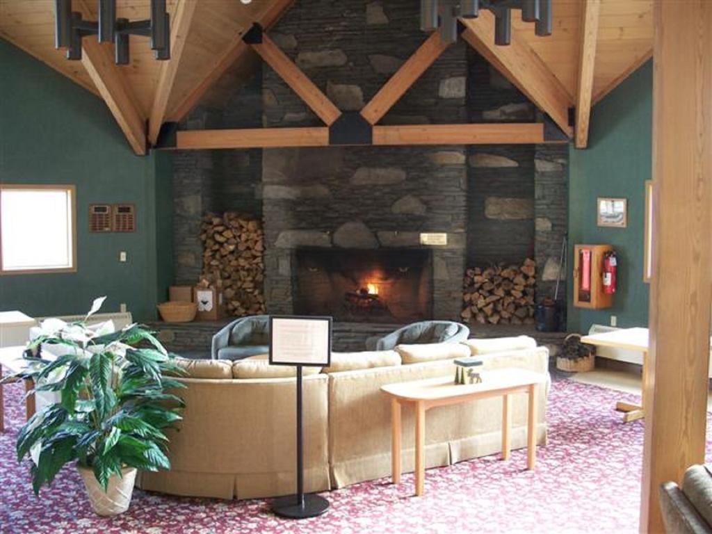The Lodge At Lincoln Station Экстерьер фото